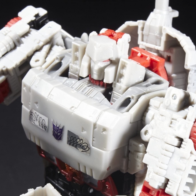 Megatron and Doomshot Voyager Class  | Transformers Generations Titans Return