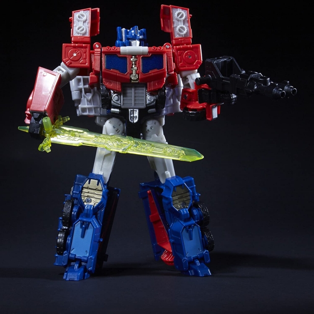 Optimus Prime and Diac Voyager Class  | Transformers Generations Titans Return
