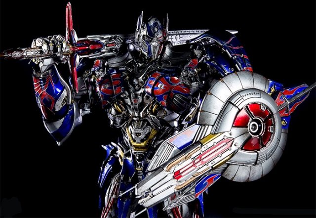 Premium Optimus Prime Premium Scale | Transformers: The Last Knight | threezero
