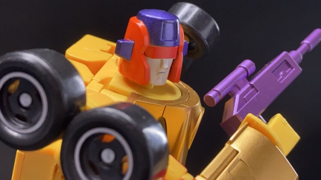 D17 Giuliano  | DX9 Toys Attila Combiner