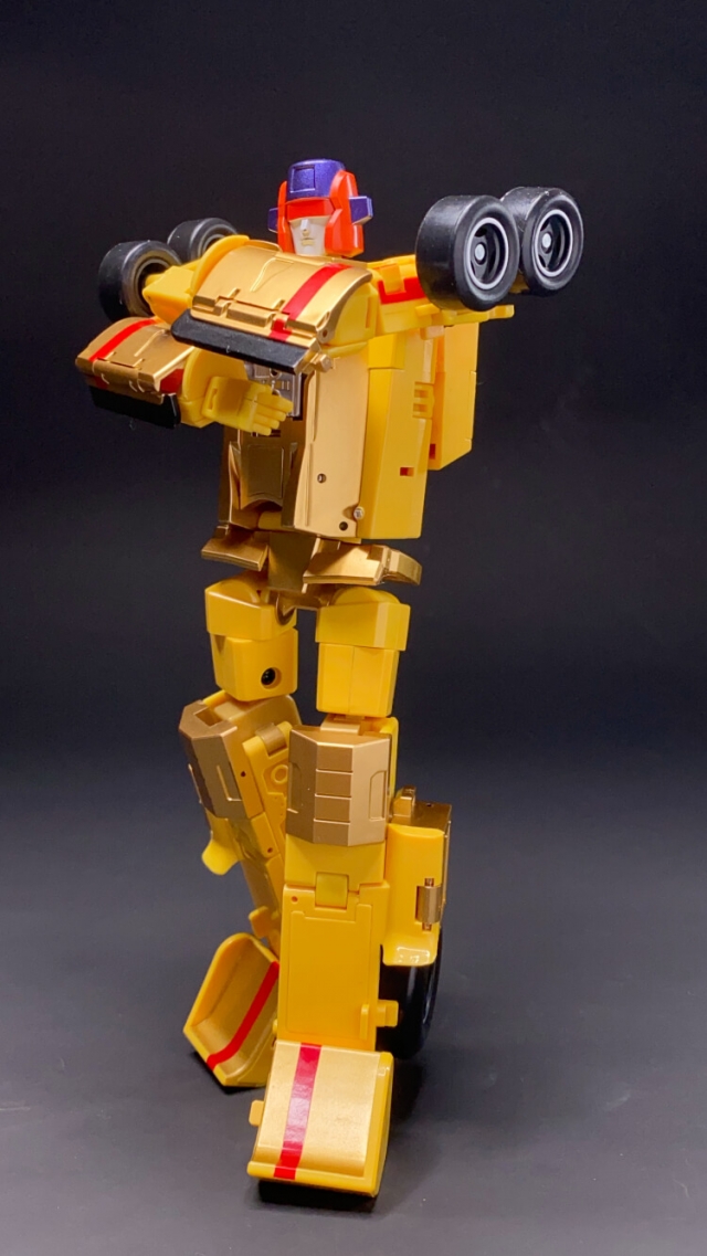 D17 Giuliano  | DX9 Toys Attila Combiner