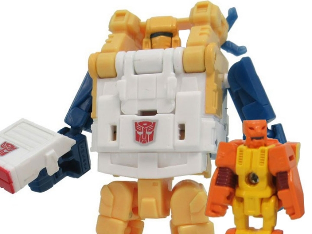 LG64 Seaspray with Lione Sawback | Japanese Transformers Legends