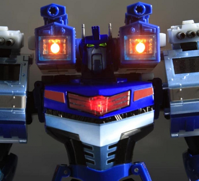 TA27 Ultra Magnus Light and Sound  | Japanese Transformers Animated