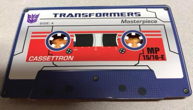 MP-15E 16E Cassettebot vs Cassettron Collectors Coin | Transformers Masterpiece