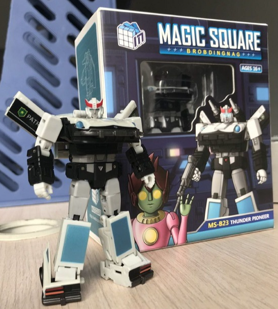 MS-B23 Thunder Pioneer | Magic Square