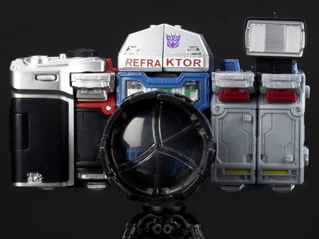 Refraktor Reconnaissance Team Exclusive Three Pack Deluxe Class | Transformers Generations War for Cybertron Siege Chapter