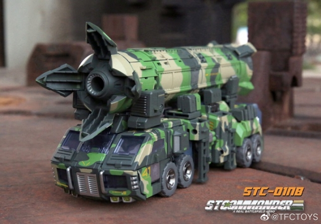 STC-01NB Supreme Techtial Commander Nuclear Blast Version | TFC Toys