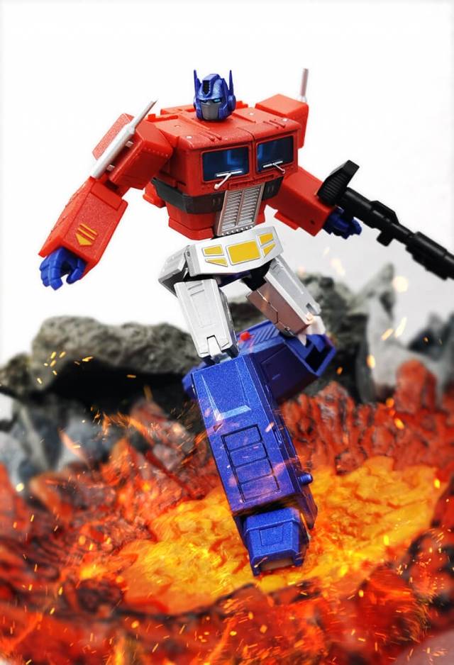 MS-B18X Light of Justice Metallic Version | Magic Square
