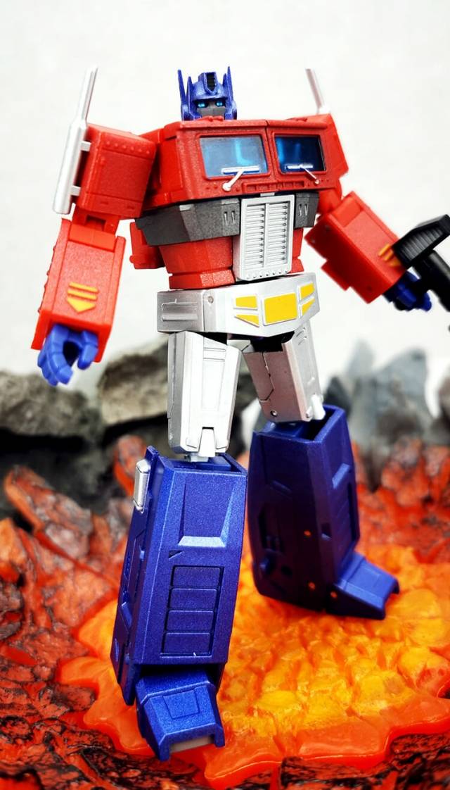 MS-B18X Light of Justice Metallic Version | Magic Square