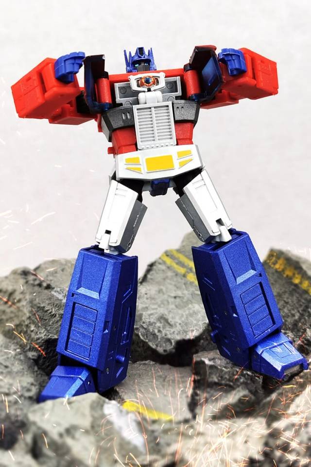 MS-B18X Light of Justice Metallic Version | Magic Square