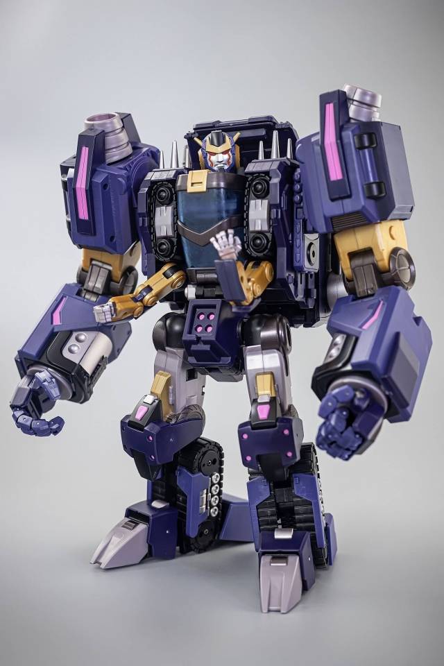 R-43 Mors | Mastermind Creations | Reformatted