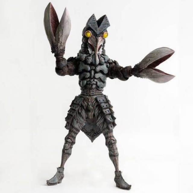 Dark Baltan 1:6 Scale Figure | Ultraman | Threezero