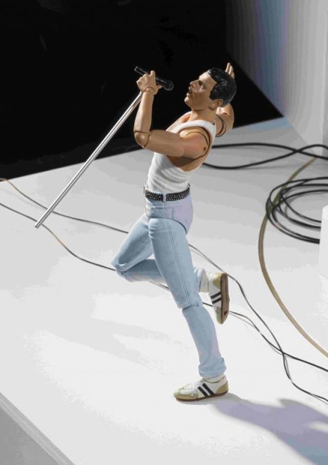 Freddie Mercury S.H. Figuarts | Bandai Tamashii Nations | Queen