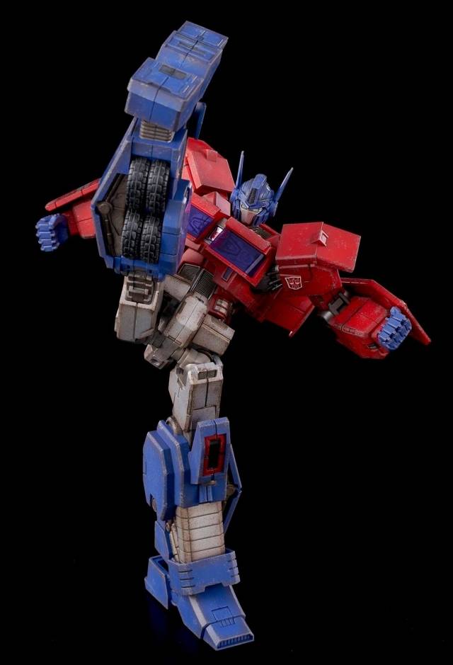 Optimus Prime IDW Version | Transformers Furai Model | Flame Toys