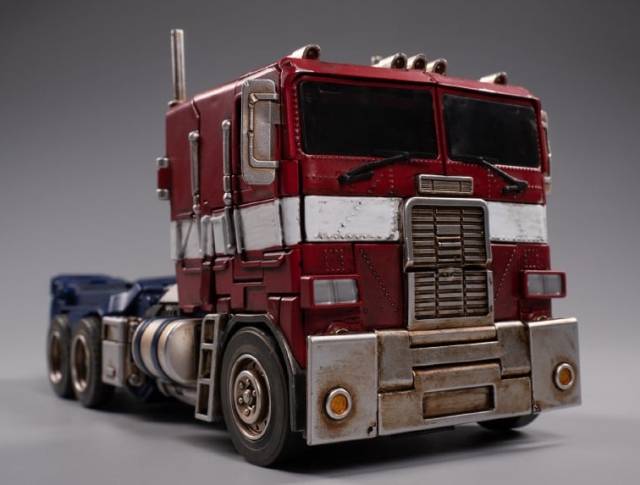 TW-F09 Freedom Leader Deluxe Version | Toyworld