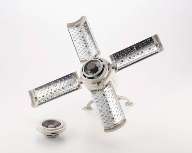 Gigantic Arms Omega Reactor Model Kit | Kotobukiya