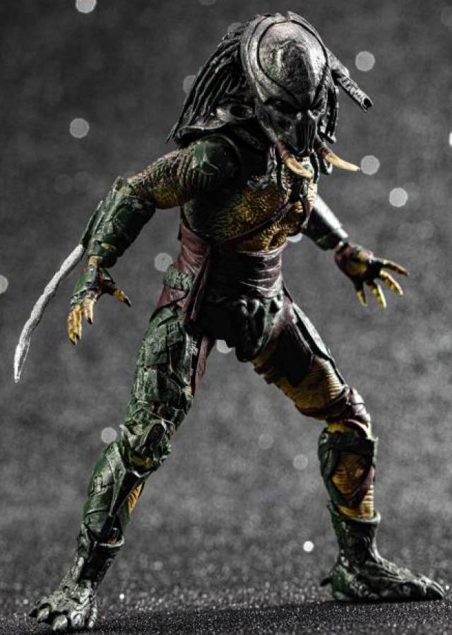 Tracker Predator PX Previews Exclusive 1:18 Scale | Predators | Hiya Toys