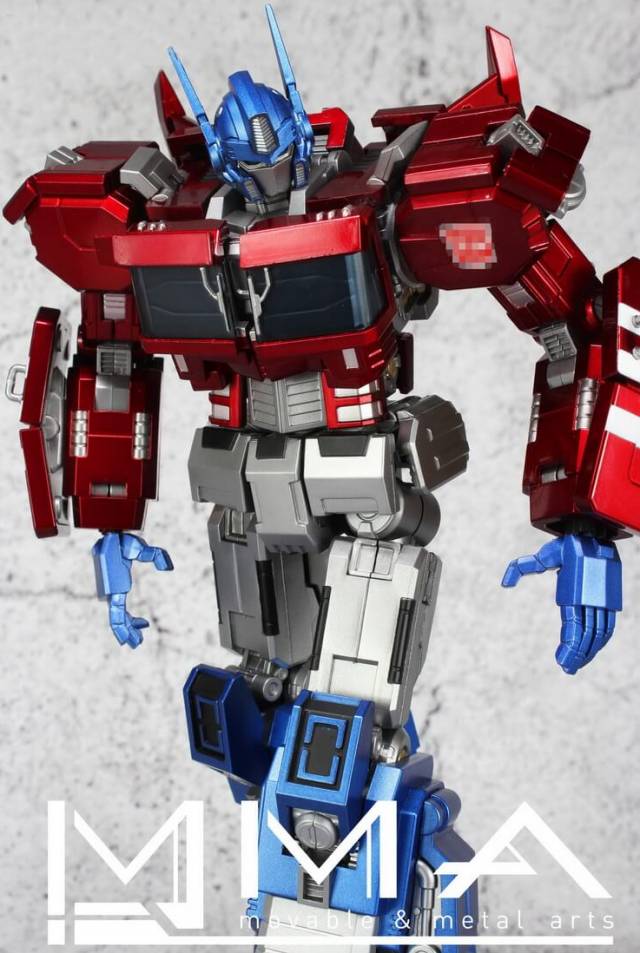 MMA-01 IDW Slaughter Laird and Battlebike | Movable and Metal Arts