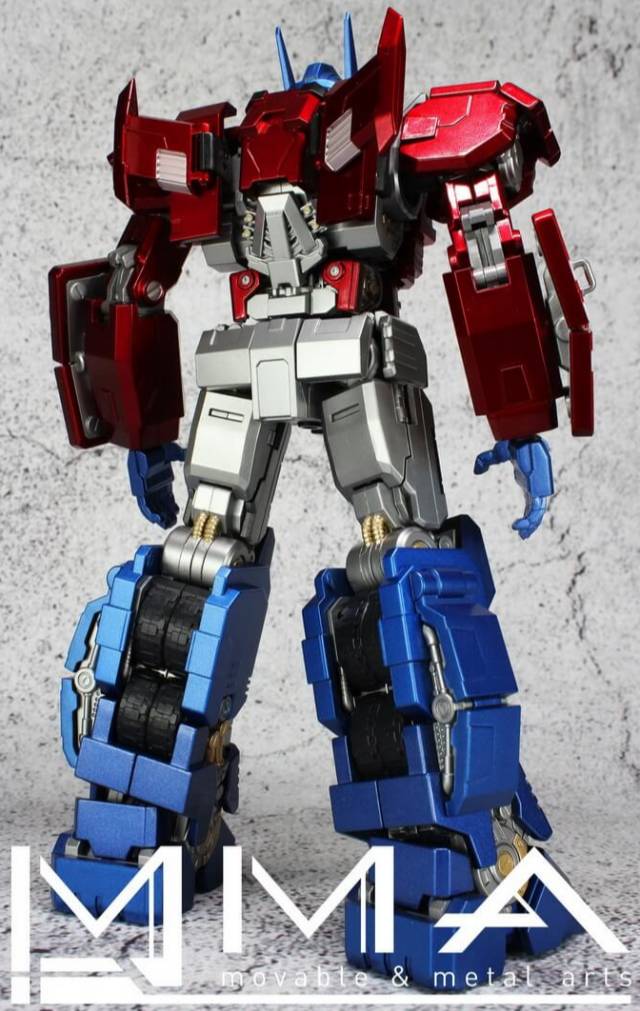 MMA-01 IDW Slaughter Laird and Battlebike | Movable and Metal Arts