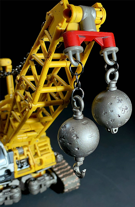 DS-07A Paranoider and DS-07B Bomber Set of 2 Figures | Devil Saviour Construction Combiner
