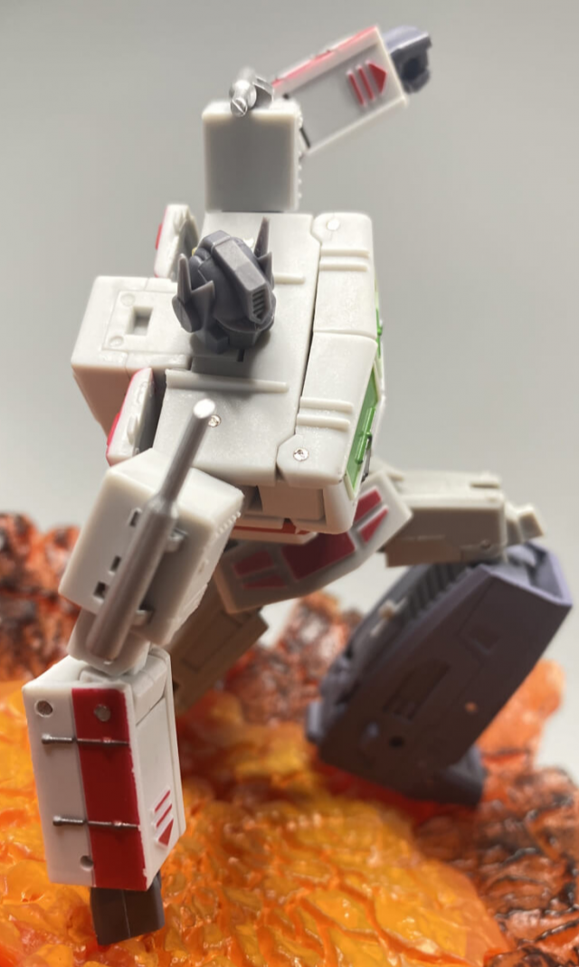 MS-B18T Light of Justice Ghostbusters Edition  | Magic Square