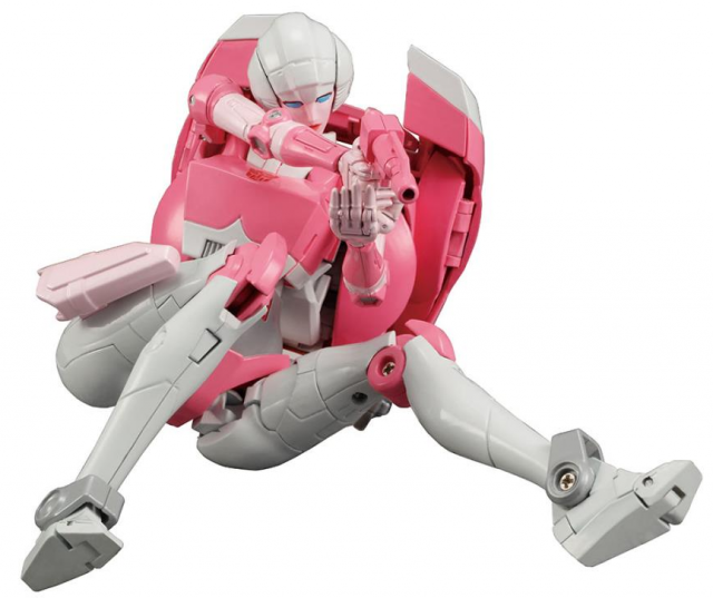 MP-51 Arcee | Transformers Masterpiece