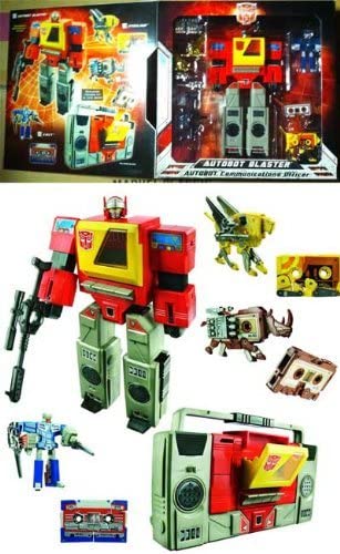 Blaster and Cassettes SDCC Exclusive | Transformers G1 Reissues Universe
