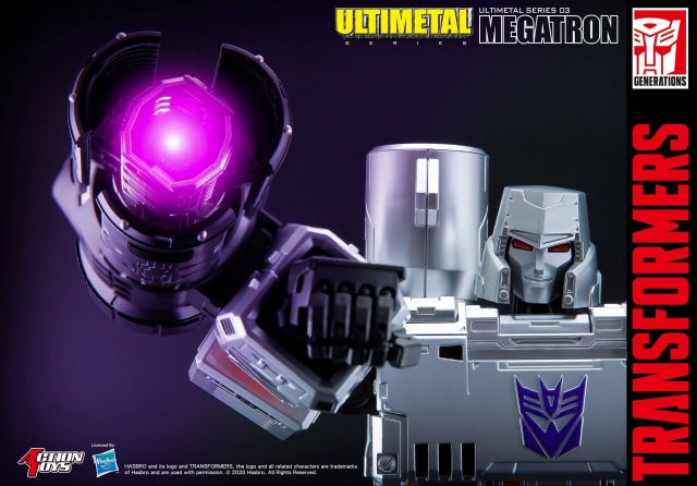 UM-03 Megatron 17-inch Figure | Transformers Ultimetal