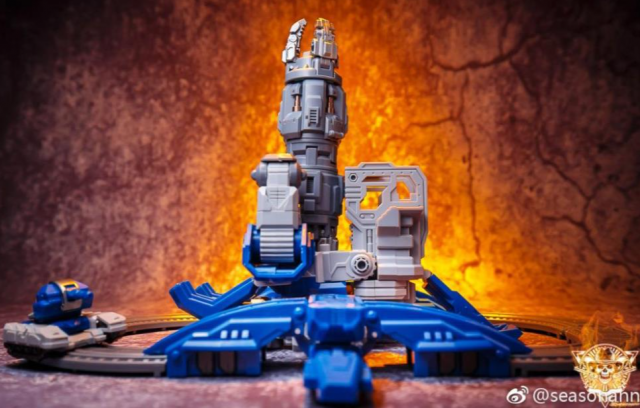 MF-34I Iron Sentinel | Mech Fans Toys