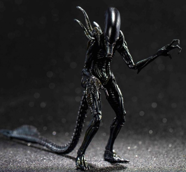 Alien Warrior PX Previews Exclusive 1:18 Scale | Alien Vs Predator | Hiya Toys