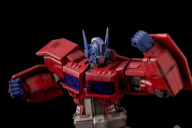 Optimus Prime IDW Version | Transformers Furai Action | Flame Toys