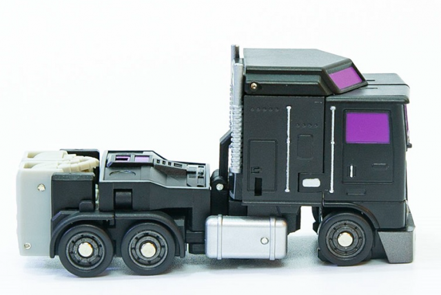 MS-B11 Overlord | Magic Square