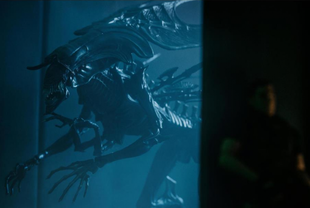 Alien Queen PX Previews Exclusive 1:18 Scale | Predators | Hiya Toys