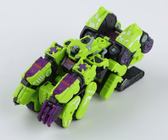 MB-12DE Landbreaker Elite | 52Toys MegaBOX