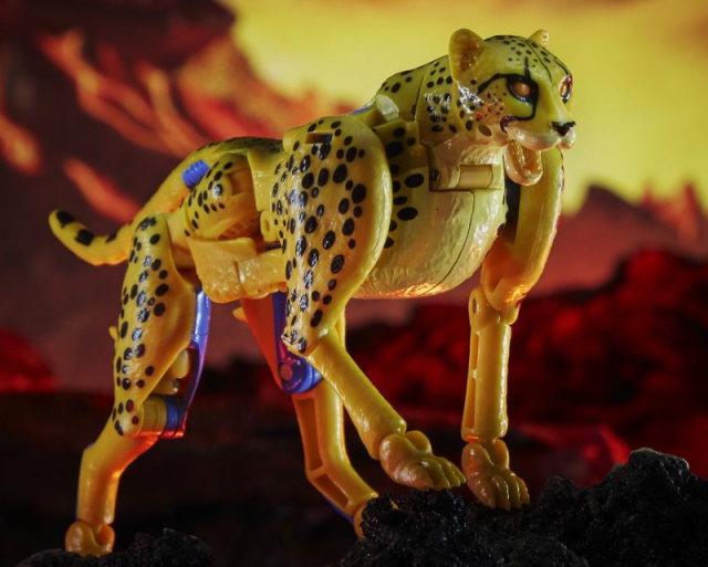 WFC-K4 Cheetor Deluxe Class | Transformers Generations War for Cybertron Kingdom Chapter