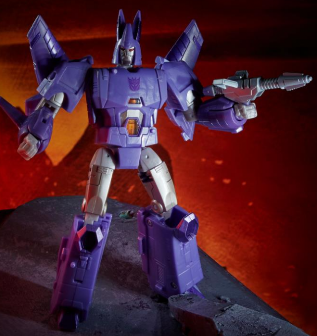 WFC-K9 Cyclonus Voyager Class | Transformers Generations War for Cybertron Kingdom Chapter