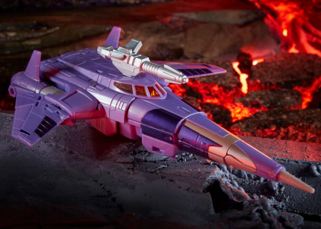 WFC-K9 Cyclonus Voyager Class | Transformers Generations War for Cybertron Kingdom Chapter