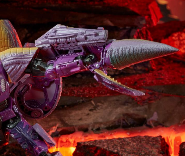 WFC-K10 Megatron (Beast) Leader Class | Transformers Generations War for Cybertron Kingdom Chapter