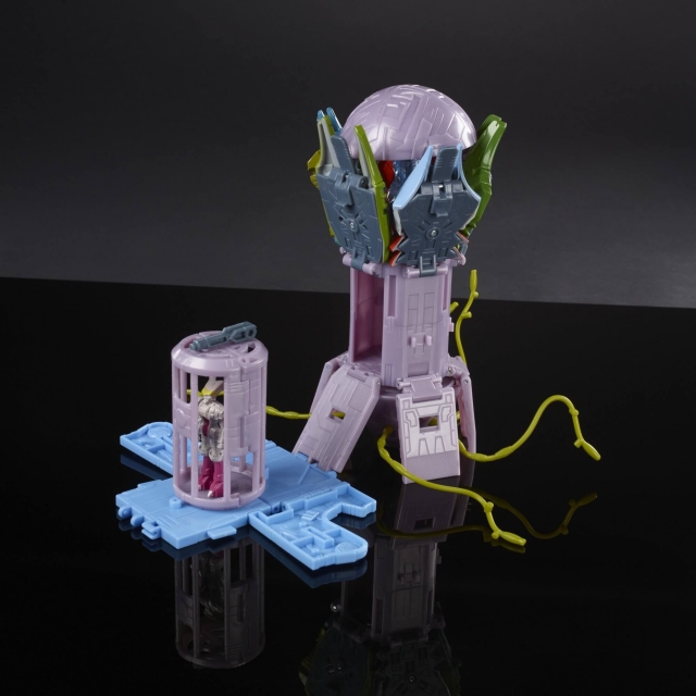 Quintesson Pit of Judgement | Transformers Generations War for Cybertron Trilogy