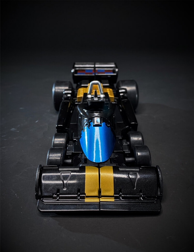 D17B Giuliano G2 Color Version | DX9 Toys Attila Combiner