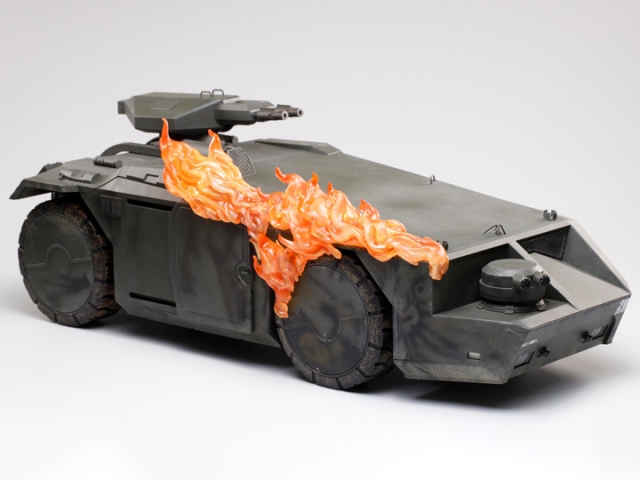 Burning Armored Personnel Carrier (APC) 1:18 Scale | Aliens | Hiya Toys