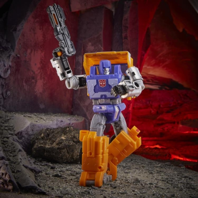 WFC-K16 Huffer Deluxe Class | Transformers Generations War for Cybertron Kingdom Chapter