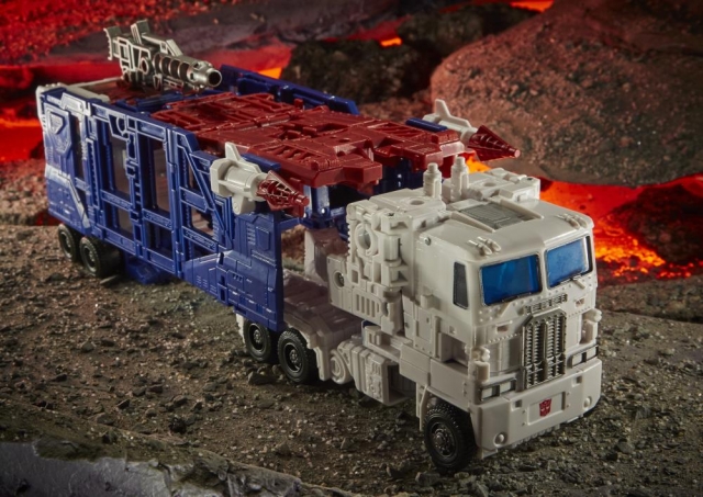 WFC-K20 Ultra Magnus Leader Class | Transformers Generations War for Cybertron Kingdom Chapter
