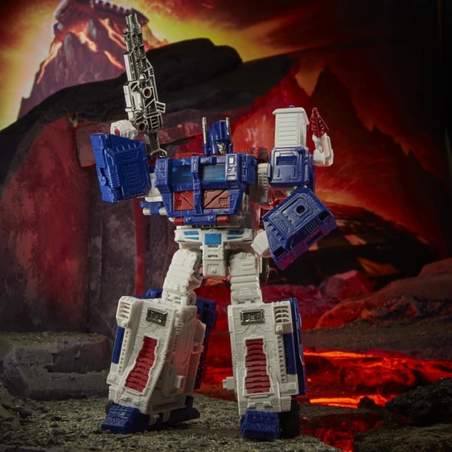 WFC-K20 Ultra Magnus Leader Class | Transformers Generations War for Cybertron Kingdom Chapter