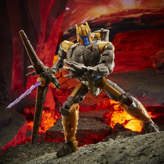 WFC-K18 Dinobot Voyager Class | Transformers Generations War for Cybertron Kingdom Chapter