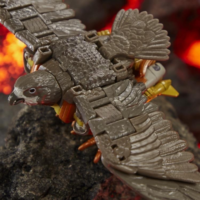 WFC-K14 Airazor Deluxe Class | Transformers Generations War for Cybertron Kingdom Chapter