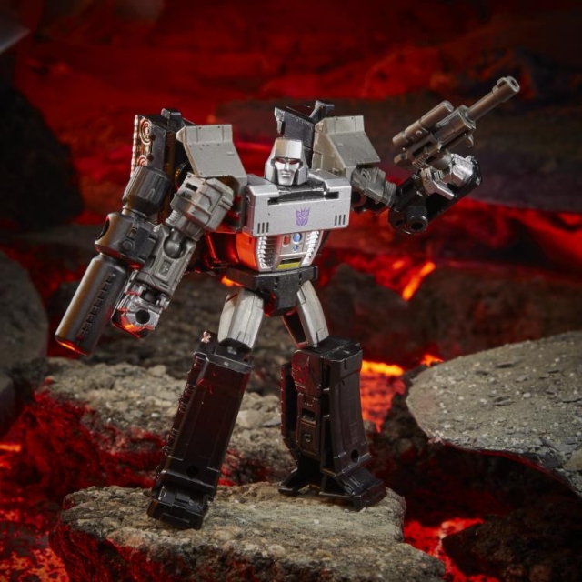 WFC-K13 Megatron Core Class | Transformers Generations War for Cybertron Kingdom Chapter