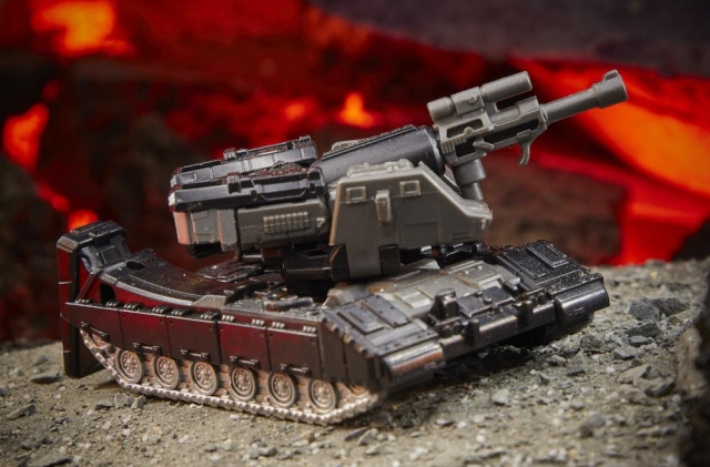 WFC-K13 Megatron Core Class | Transformers Generations War for Cybertron Kingdom Chapter