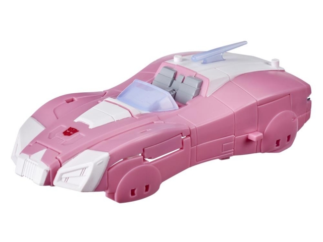 WFC-K17 Arcee Deluxe Class | Transformers Generations War for Cybertron Kingdom Chapter