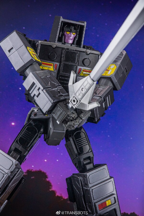 MX-12T Gravestone Youth Version | X-Transbots